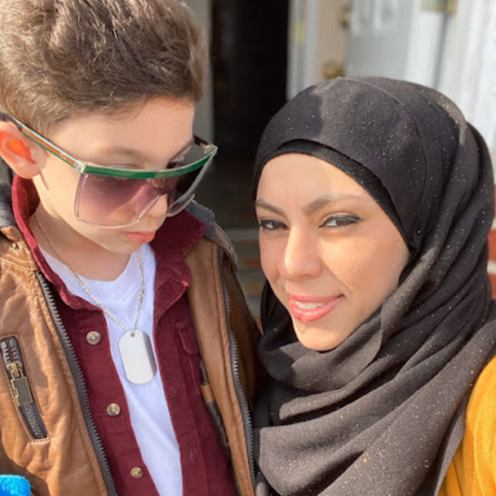 Meet your Posher, Hanan